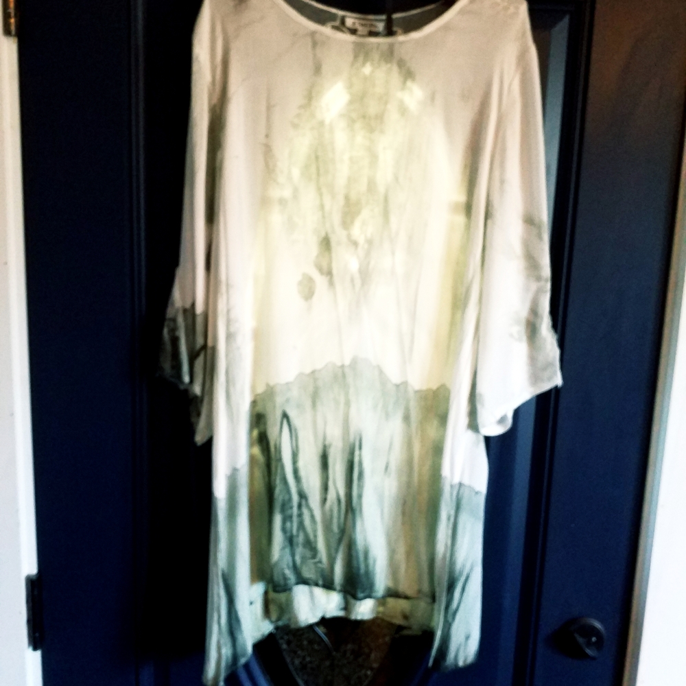 Paris Sage Green and Cream Women's Shabby Chic Tunic